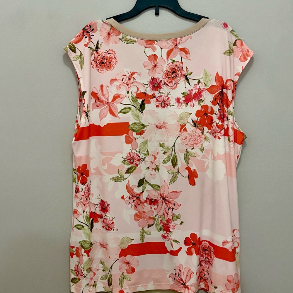 Calvin Klein Floral Blouse in Pink and Red - Picture 4 of 5
